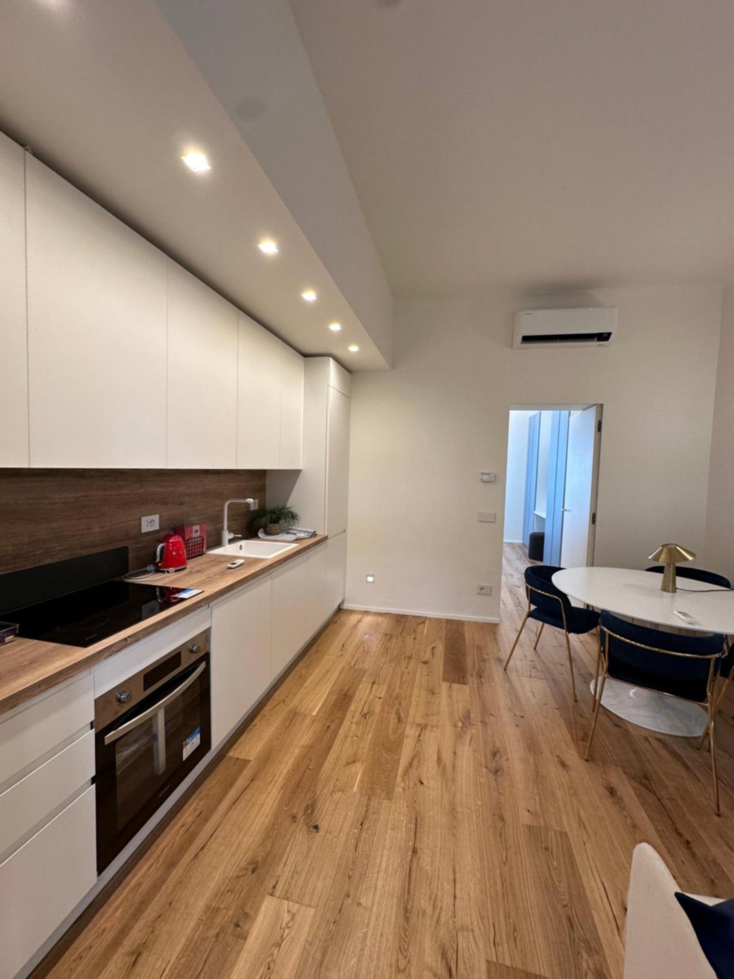 Private Apartment With Wi-Fi Milano City Near Duomo Atena Ngoại thất bức ảnh